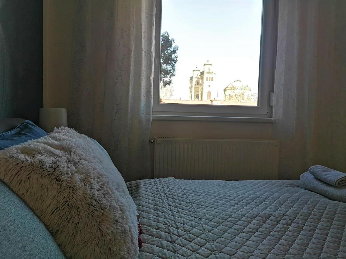 Sweet Central Apartment ,In The City Center Eger Exterior foto