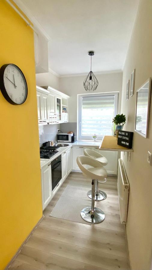 Sweet Central Apartment ,In The City Center Eger Exterior foto